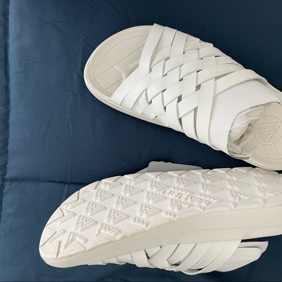 Brand new Malibu sandals size 7, great for feet and super comfy - Picture 2 of 3